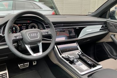 Audi Q8 TFSI e PHEV 360 kW Quattro Tiptronic