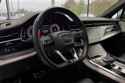 Audi Q7 SQ7 TFSI quattro