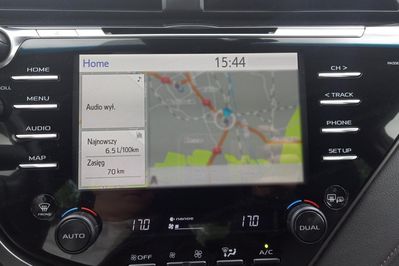 Toyota Camry Executive CVT