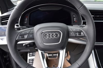 Audi Q7 50 TDI quattro S Line