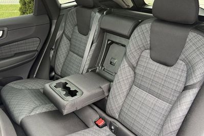 Volvo XC60 T6 Plug-In Hybrid AWD Core