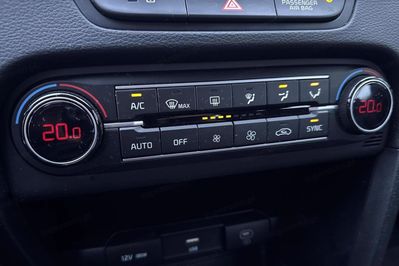 Kia Ceed 1.5 T-GDI M