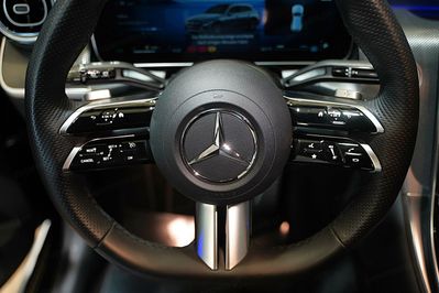 Mercedes GLC 200 4-Matic AMG Line