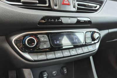 Hyundai i30 1.5 T-GDI Smart