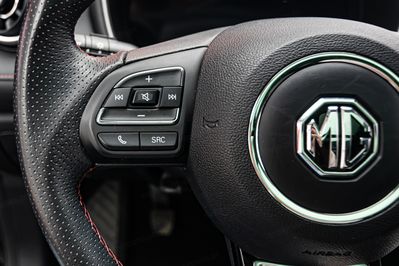 MG HS 1.5 T-GDI Luxury