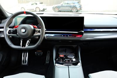 BMW Seria 5 M5