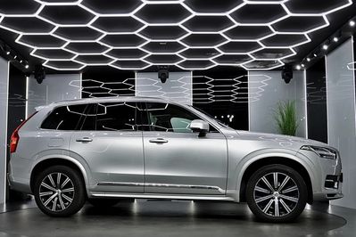 Volvo XC90 T8 AWD Plug-In Hybrid Inscription 7os aut
