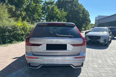 Volvo XC60 B5 AWD Plus Dark