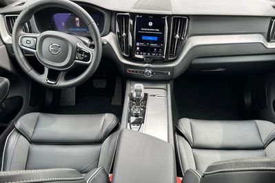 Volvo XC60 B4 B Plus Dark aut