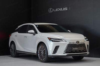 Lexus RX 450h+ Omotenashi 2.5 Hybrid Plug-in