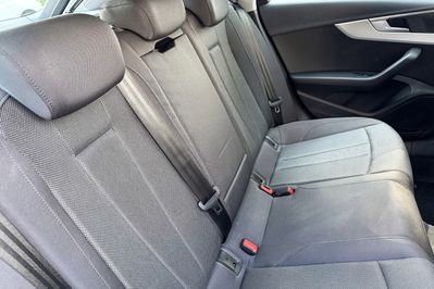 Audi A4 Avant 35 TFSI