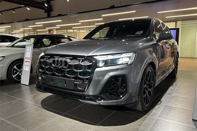 Audi Q7 55 TFSI e quattro S Line