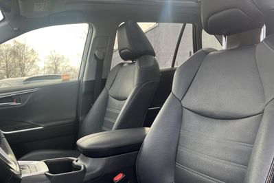 Toyota RAV4 2.5 Hybrid Executive 4x4