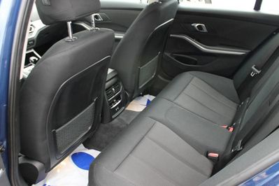BMW Seria 3 318i aut