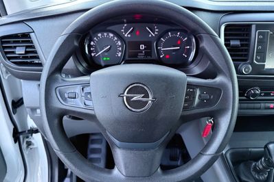 Opel Vivaro Kombi Compact 2.7T Enjoy