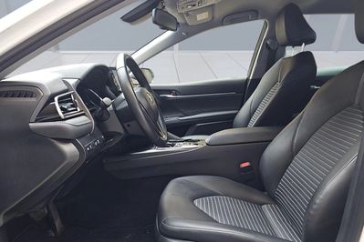 Toyota Camry 2.5 Hybrid Prestige