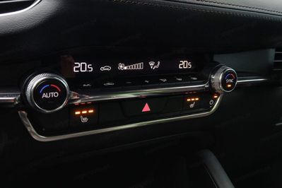 Mazda 3 2.0 mHEV Exclusive Line