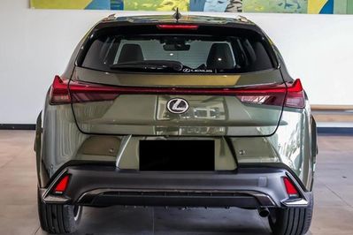 Lexus UX 300h F Sport AWD