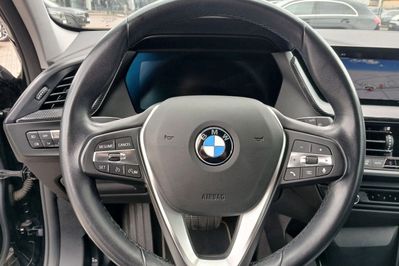 BMW Seria 1 120i Sport Line aut