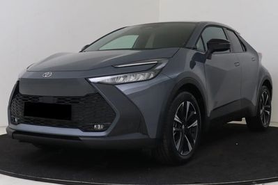 Toyota C-HR Style 2.0 Hybrid Dynamic Force Plug-in