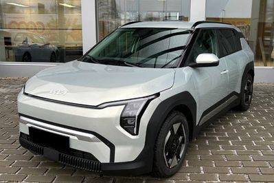 Kia EV3 81.4kWh Earth