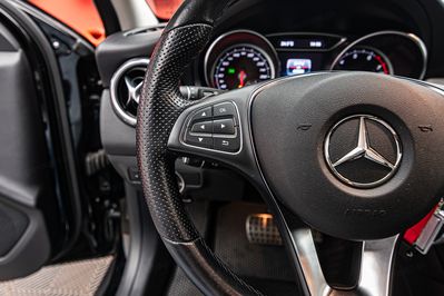 Mercedes GLA 200 7G-DCT