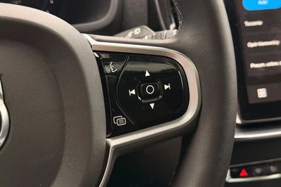 Volvo XC90 T8 AWD Plug-In Hybrid Ultra Dark 7os