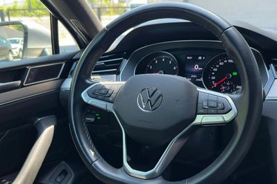 Volkswagen Passat 1.5 TSI Elegance DSG