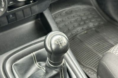 Toyota HiLux 2.4 D-4D Double Cab DLX 4x4