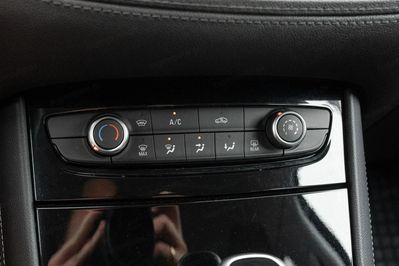 Opel Grandland X 1.2 T GPF Design Line S&S