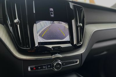 Volvo XC60 T8 Plug-In Hybrid AWD Ultra Dark aut