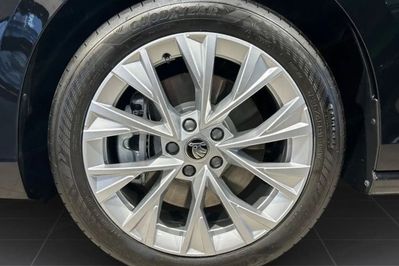 Skoda Superb Drive 2.0 TSI DSG