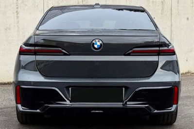 BMW Seria 7 740d xDrive M Sport