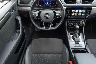 Skoda Superb TDI SCR 4X4 Sportline DSG