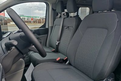 Ford Tourneo Custom L2H1 Titanium 320