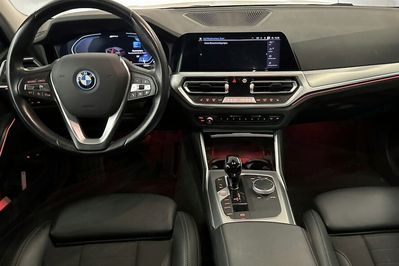 BMW Seria 3 Touring 320e Sport Line