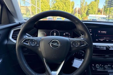 Opel Grandland X 1.2 T Business Elegance S&S