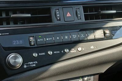 Lexus ES 300h F Sport Edition
