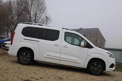 Toyota Proace City Verso Long L2H1 Family