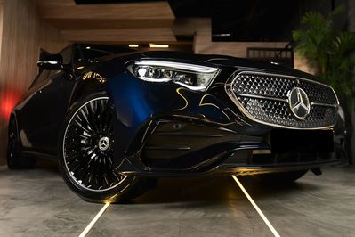 Mercedes Klasa E 220 d  4-Matic AMG