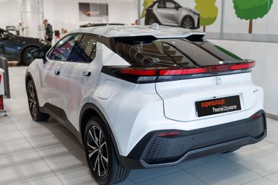 Toyota C-HR 2.0 PHEV Dynamic Force Style