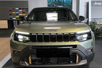 Jeep Avenger Anniversary 1.2 MHEV AT6