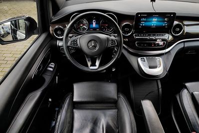 Mercedes V Klasa V300d Długi 4-Matic 9G-Tronic