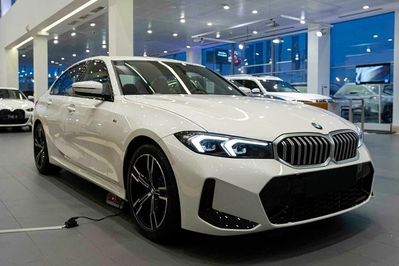 BMW Seria 3 318i M Sport