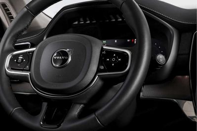 Volvo XC90 B5 AWD Ultra Dark 7os