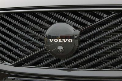 Volvo XC60 B5 AWD Ultra Black Edition