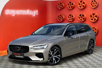 Volvo V60 B4 B Plus Dark
