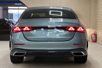 Mercedes E Klasa 300 de 4-Matic AMG