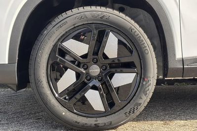 Omoda 5 1.5 T-GDI Hybrid Premium DHT