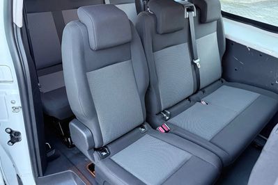 Opel Vivaro Kombi Compact 2.7T Enjoy